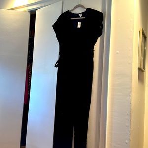 Gap black velvet jumpsuit sz 16 Tall.